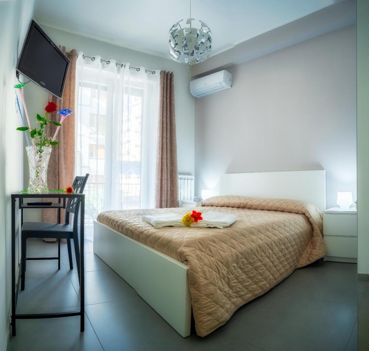 Bed and Breakfast Dame Салерно Экстерьер фото